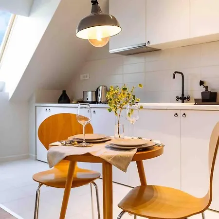 Vivando - Stylish Studio C + Parking Bukarest