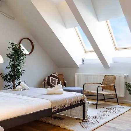 Apartment Vivando - Stylish Studio C + Parking Bucharest