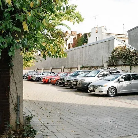 Vivando - Stylish Studio C + Parking Lägenhet